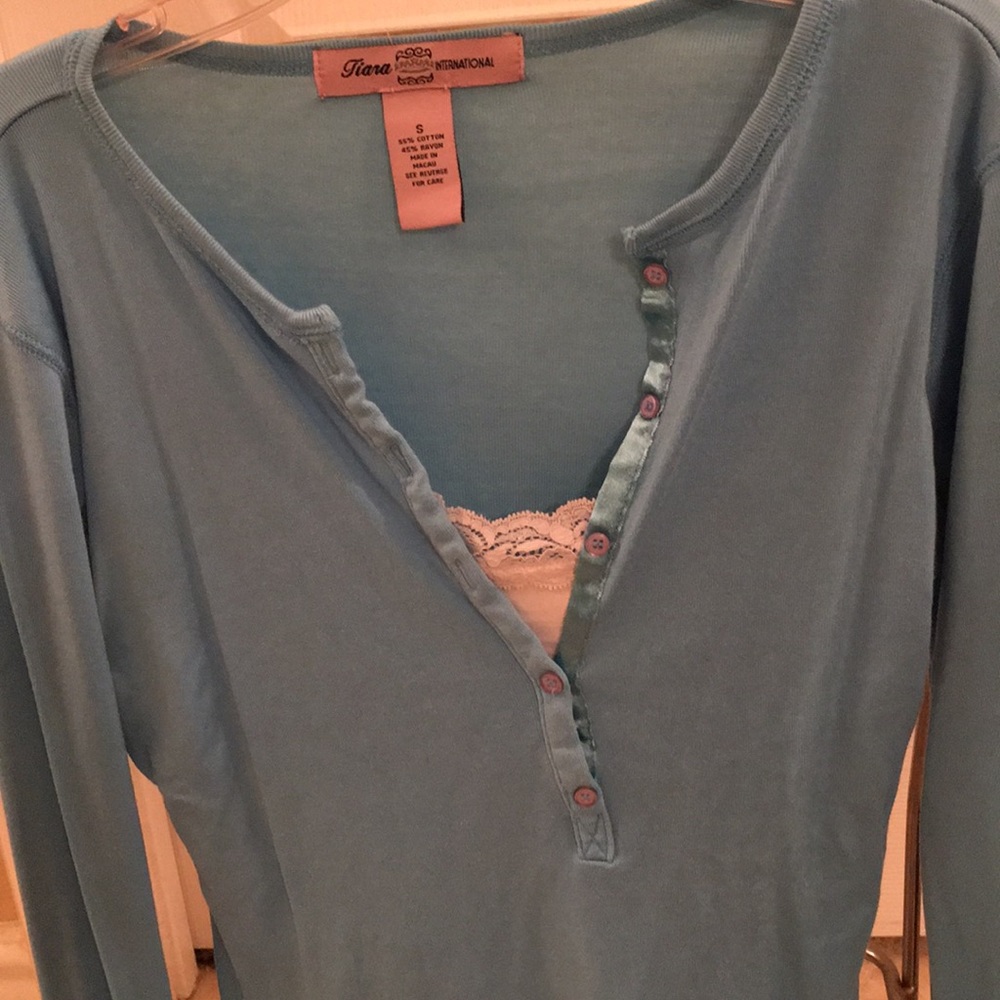 Top - Picture 4 of 6